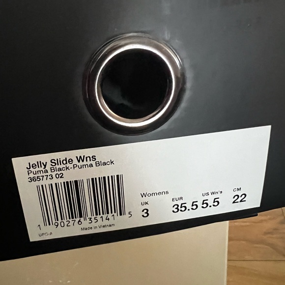 Puma Fenty jelly slides size 5.5 - Picture 2 of 4